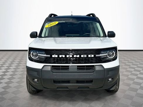 Used 2025 Ford Bronco Sport Outer Banks w/ Outer Banks Tech Package+ AWD/4WD image 2
