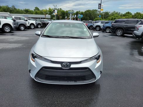 Used 2024 Toyota Corolla LE FWD image 9