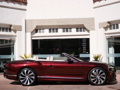 New 2026 Bentley Continental GTC AWD/4WD image 5