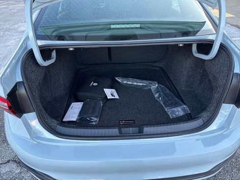 Certified 2025 Volkswagen Jetta Sport image 30