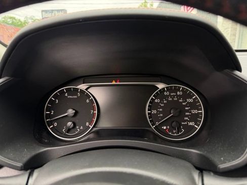 Used 2024 Nissan Altima 2.5 SR AWD/4WD image 18