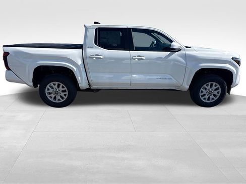 New 2026 Toyota Tacoma SR5 AWD/4WD image 9