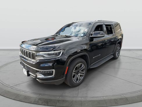 Used 2022 Jeep Wagoneer Series III image 3