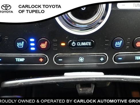 Used 2017 Ford Explorer Limited w/ Equipment Group 301A FWD image 36