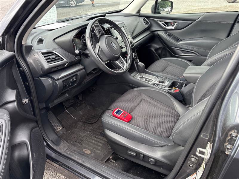 Used 2019 Subaru Forester Premium AWD/4WD image 4