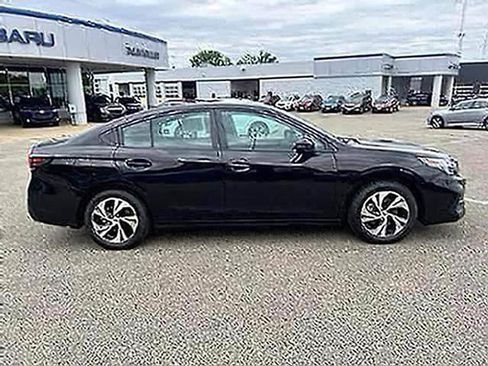 Certified 2025 Subaru Legacy Premium w/ Popular Package #1A AWD/4WD image 8