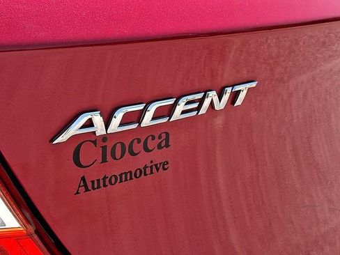 Used 2017 Hyundai Accent SE FWD image 27