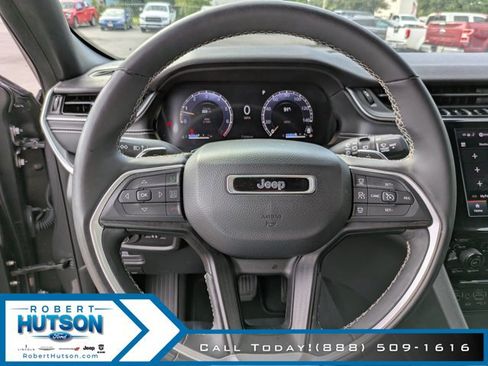 Used 2023 Jeep Grand Cherokee L Laredo image 20