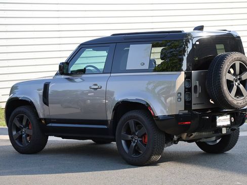 Used 2023 Land Rover Defender 90 X AWD/4WD image 40