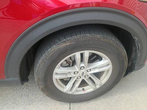 Used 2023 Ford Explorer XLT RWD image 17
