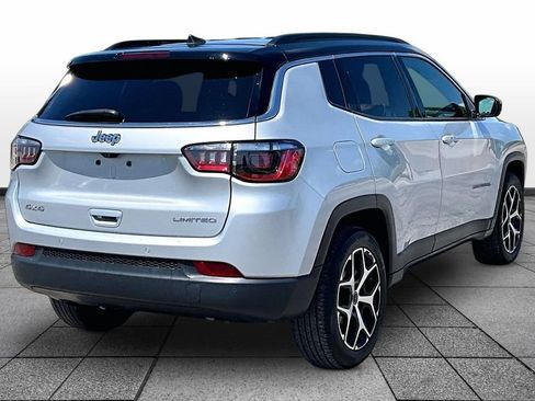Used 2025 Jeep Compass Limited AWD/4WD image 12