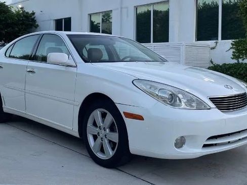 Used 2005 Lexus ES 330 image 9
