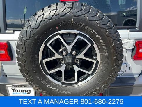 Used 2024 Jeep Wrangler Unlimited Rubicon AWD/4WD image 6