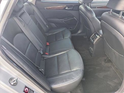 Used 2017 Kia Cadenza Technology image 22