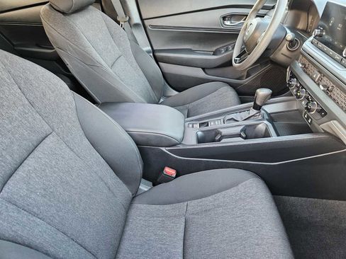 Used 2025 Honda Accord SE image 13