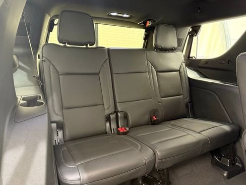 Used 2025 GMC Yukon Denali image 28