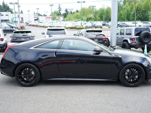 Used 2011 Cadillac CTS V RWD image 6