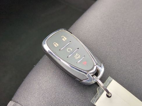 Used 2023 Chevrolet Malibu LT image 36