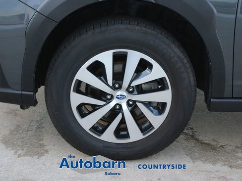 Used 2024 Subaru Outback Premium AWD/4WD image 28
