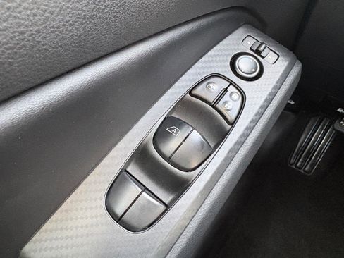 Used 2024 Nissan Altima 2.5 SV FWD image 28