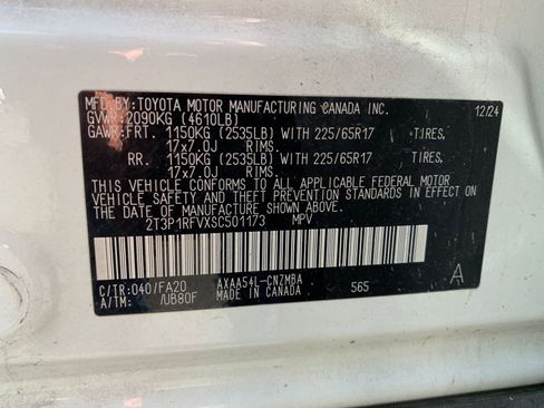 Used 2025 Toyota RAV4 XLE image 31