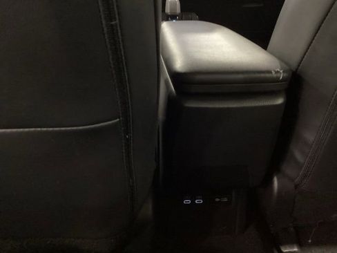 Used 2024 Toyota Prius Prime FWD image 10