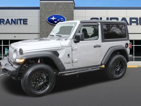 Used 2019 Jeep Wrangler Sport S image 4