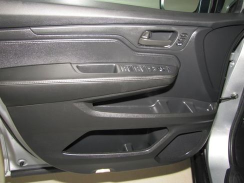 Certified 2025 Honda Odyssey EX-L image 11
