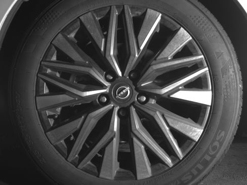 Used 2025 Nissan Altima 2.5 SV image 12