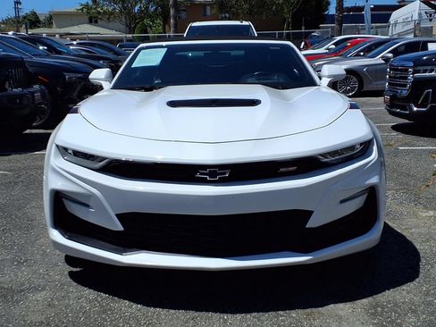 Certified 2023 Chevrolet Camaro SS RWD image 3