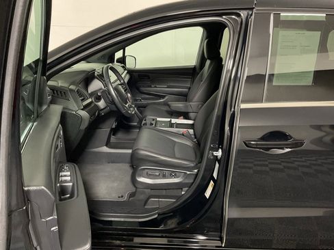 Used 2025 Honda Odyssey Sport-L image 19