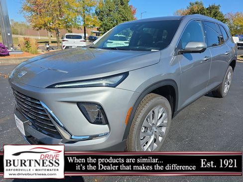 New 2026 Buick Enclave Preferred w/ Power Package image 8