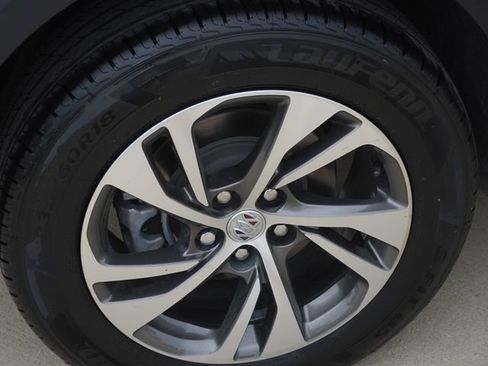 Used 2023 Buick Envision Essence FWD image 11