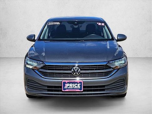 Used 2024 Volkswagen Jetta SE FWD image 2