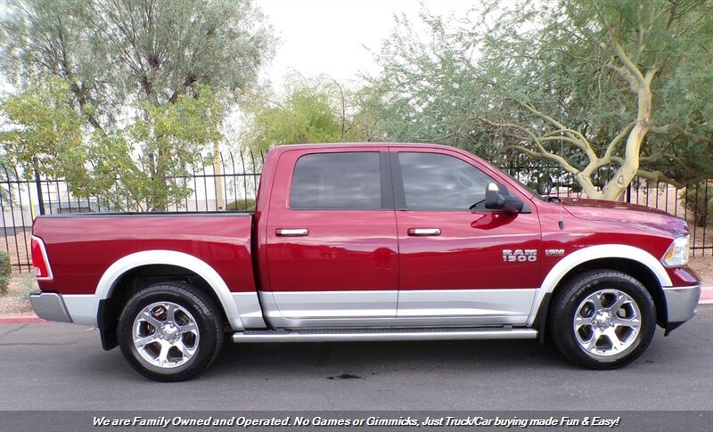 Used 2017 RAM 1500 Laramie w/ Convenience Group AWD/4WD image 7