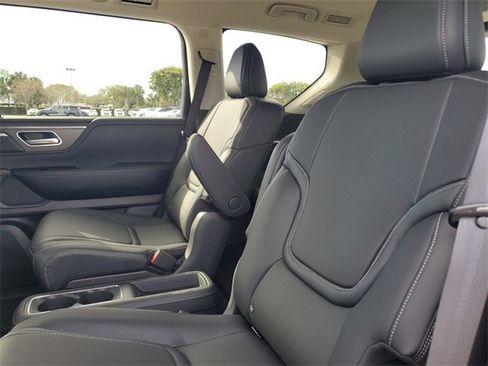 Used 2025 INFINITI QX80 Pure image 13