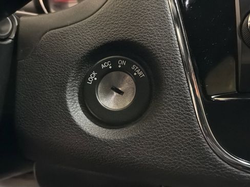 Used 2012 Chrysler 200 Touring image 23