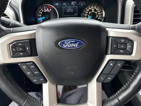 Used 2019 Ford F150 Lariat w/ Equipment Group 502A Luxury image 24