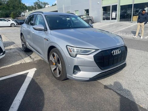 Used 2023 Audi e-tron Premium Plus AWD/4WD image 8
