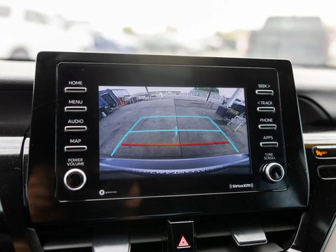 Used 2021 Toyota Camry LE image 25