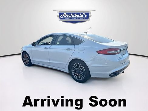 Used 2017 Ford Fusion SE w/ Fusion SE Technology Package AWD/4WD image 3