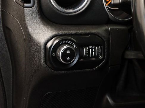 Used 2021 Jeep Gladiator Overland w/ Popular Equipment Package image 27