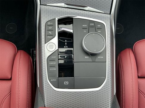 New 2026 BMW 330i xDrive Sedan w/ M Sport Package image 11