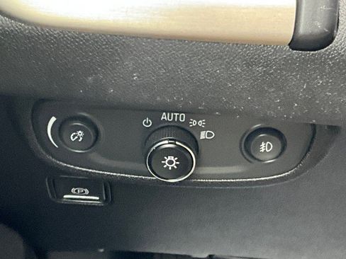 Used 2019 GMC Terrain Denali w/ Driver Alert Package II AWD/4WD image 15