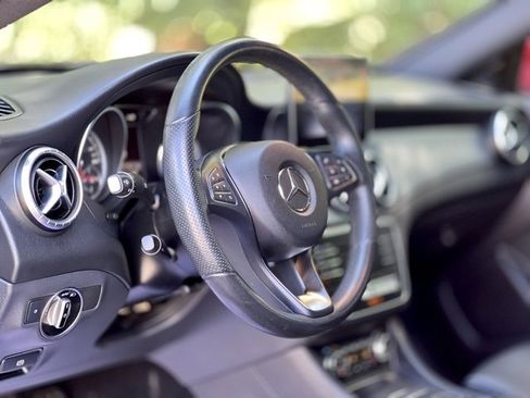 Used 2019 Mercedes-Benz CLA 250 image 15
