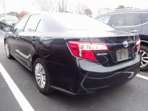Used 2012 Toyota Camry LE image 4