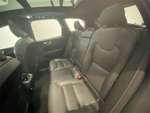 Used 2020 Volvo XC60 T6 Inscription image 22