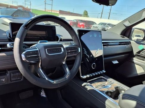 New 2025 GMC Sierra EV Denali image 5