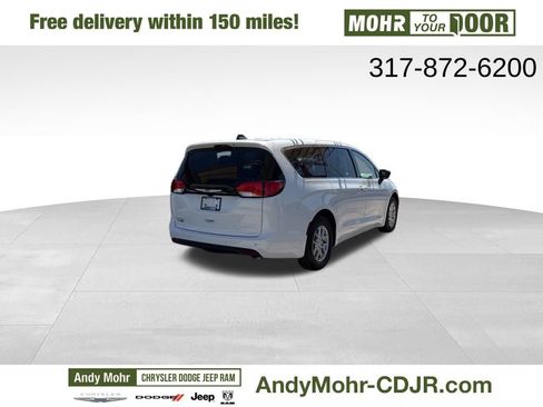 New 2026 Chrysler Voyager LX image 7