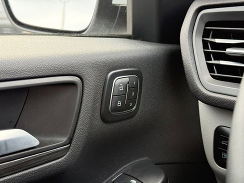 Used 2025 Ford Escape Platinum w/ Class II Trailer Tow Package image 22